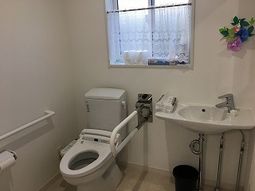 清潔なトイレスペース