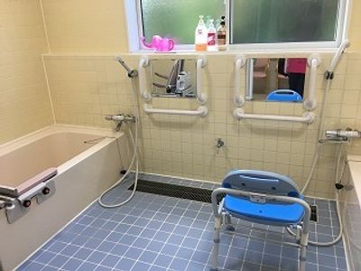 清潔な浴室
