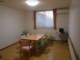 明るい空間の多目的室