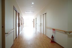 廊下の清潔なイメージ