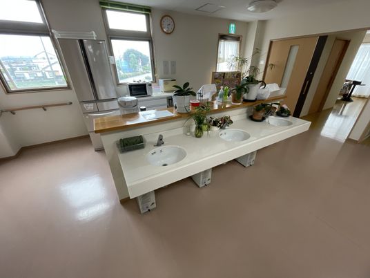清潔な洗面台