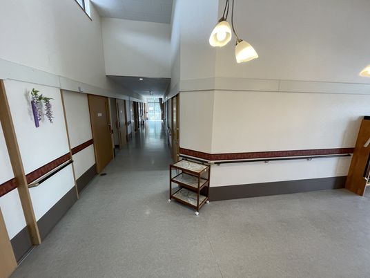 広々とした廊下