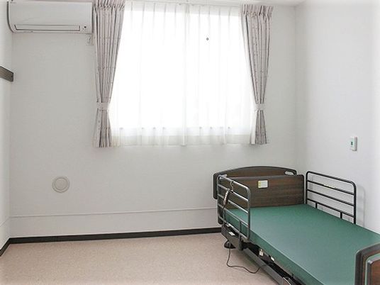 居心地良い個室のベッド