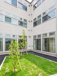 緑豊かな中庭の景観