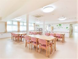 明るいダイニングエリア