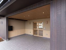 玄関口の清潔なイメージ