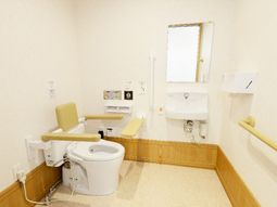 バリアフリーのトイレ設備