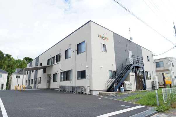 清潔感ある施設外観