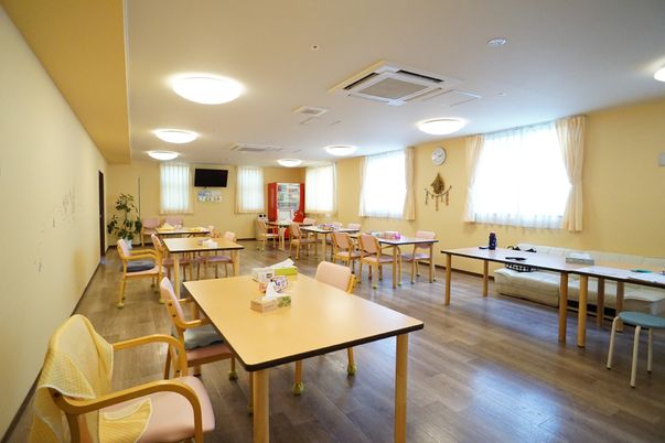 落ち着いた雰囲気の職場ダイニングルーム