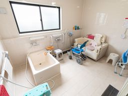 清潔な浴室設備