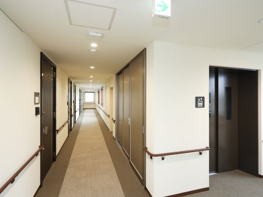 清潔感ある廊下の仕事