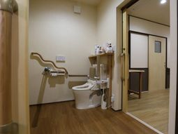 バリアフリートイレ