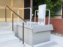 段差解消機器設置エントランス