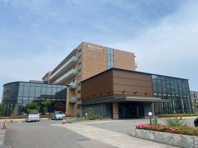 立派な建物の外観