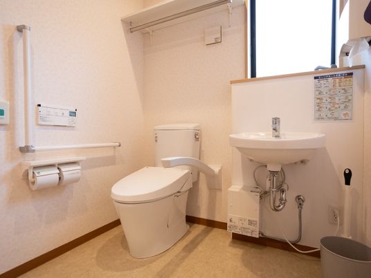 清掃された綺麗なトイレ空間