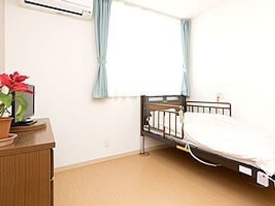 清潔感ある個室の居室