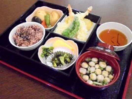 バランスの良い食事膳