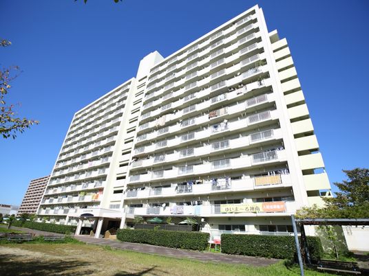 高層建築の外観