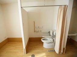 清潔なトイレスペース
