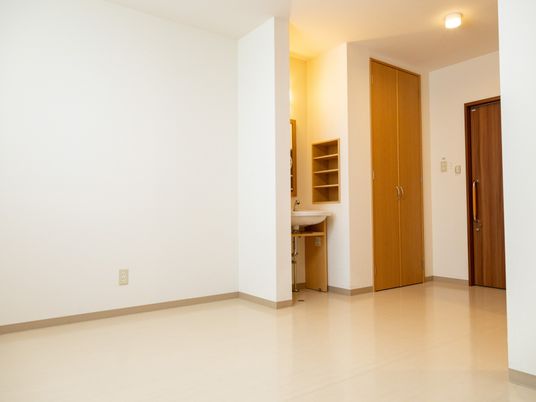 ゆとりある居室の入口