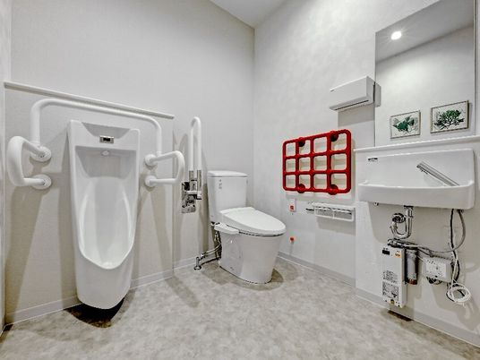 バリアフリーのトイレ設備