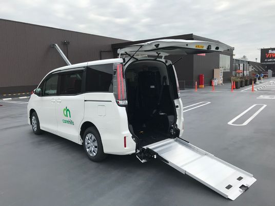 バリアフリー対応車両