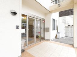 明るいエントランス