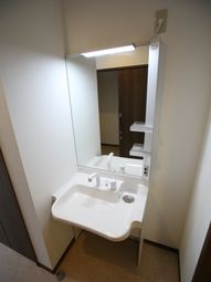 清潔な洗面台の空間