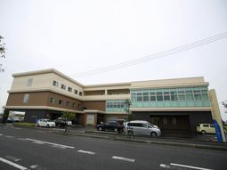 ゆったりとした建物外観