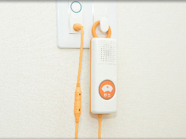 緊急呼出装置のクローズアップ