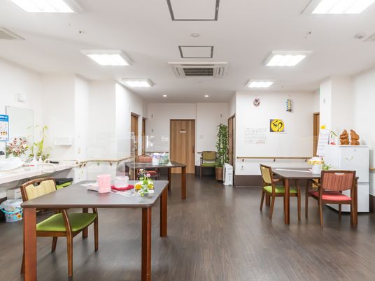 ゆったりとしたダイニングエリア