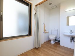 明るいトイレスペース