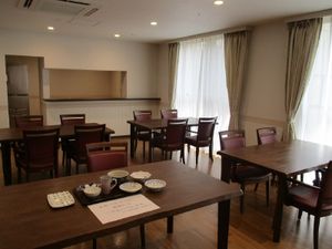 自然光が入るダイニング