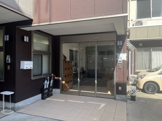 落ち着いた雰囲気の玄関