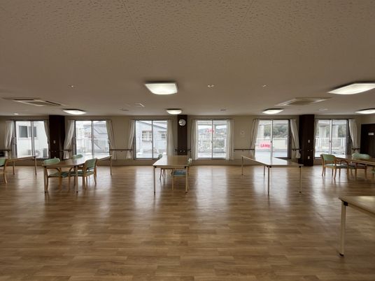 自然光が心地よいダイニングルーム