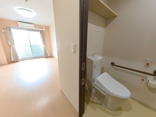 居室とトイレの設備