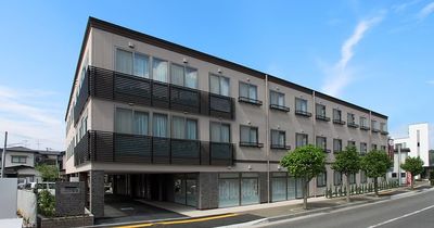 三階建ての建物