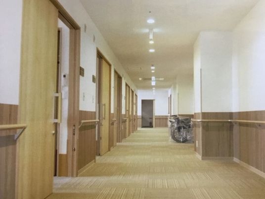 清潔感ある廊下の様子