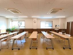 日差しが差し込む部屋