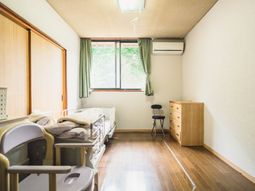 明るい居室の空間