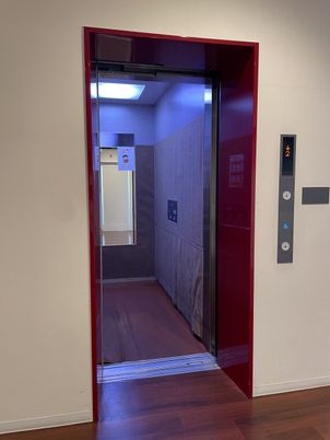 安全な昇降が可能なエレベーター