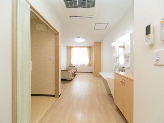 居室の広々とした空間