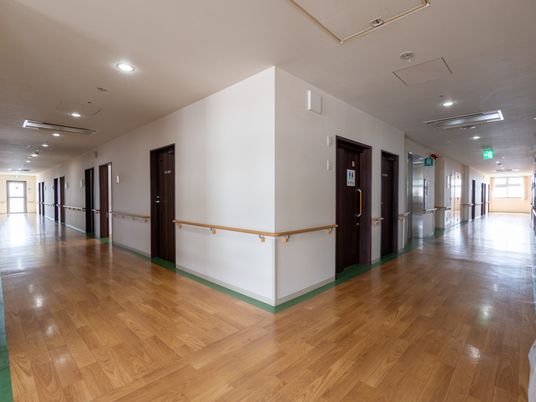 長い廊下の様子