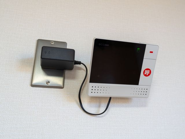 呼出用インターホン エントランス インターホンが設置されており、職員間のスムーズなコミュニケーションに役立ちます。
