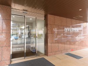 清潔なエントランス前景