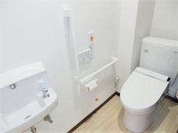 清潔なトイレ設備