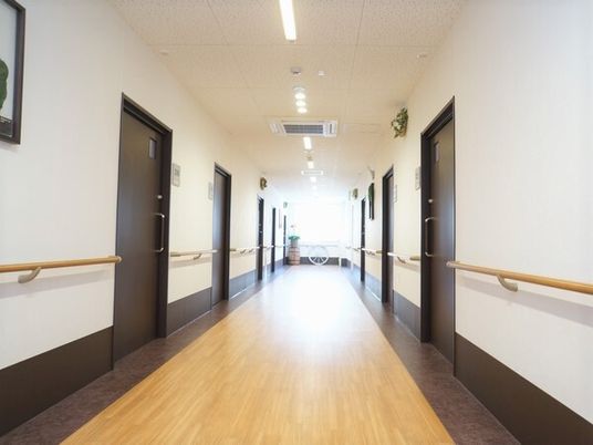 清潔感溢れる廊下