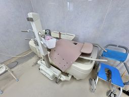 浴室の入浴機器  