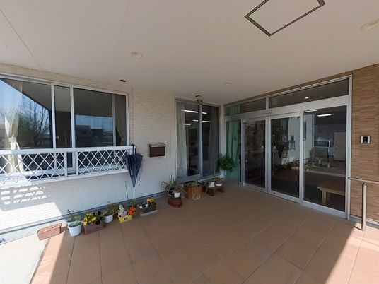 広々としたエントランス