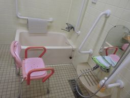 バリアフリー浴室の設備